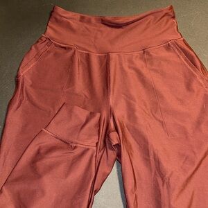 Old Navy Active Powersoft Jogger Maroon Medium High-Rise Go-Dry